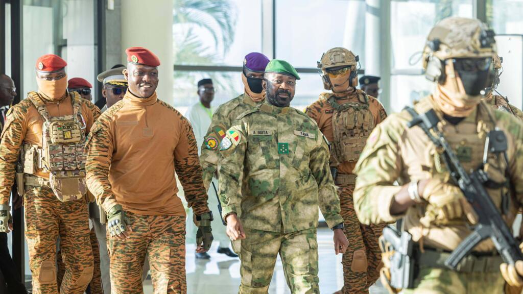 Mali: le gouvernement de transition remanié entre promotions et continuité